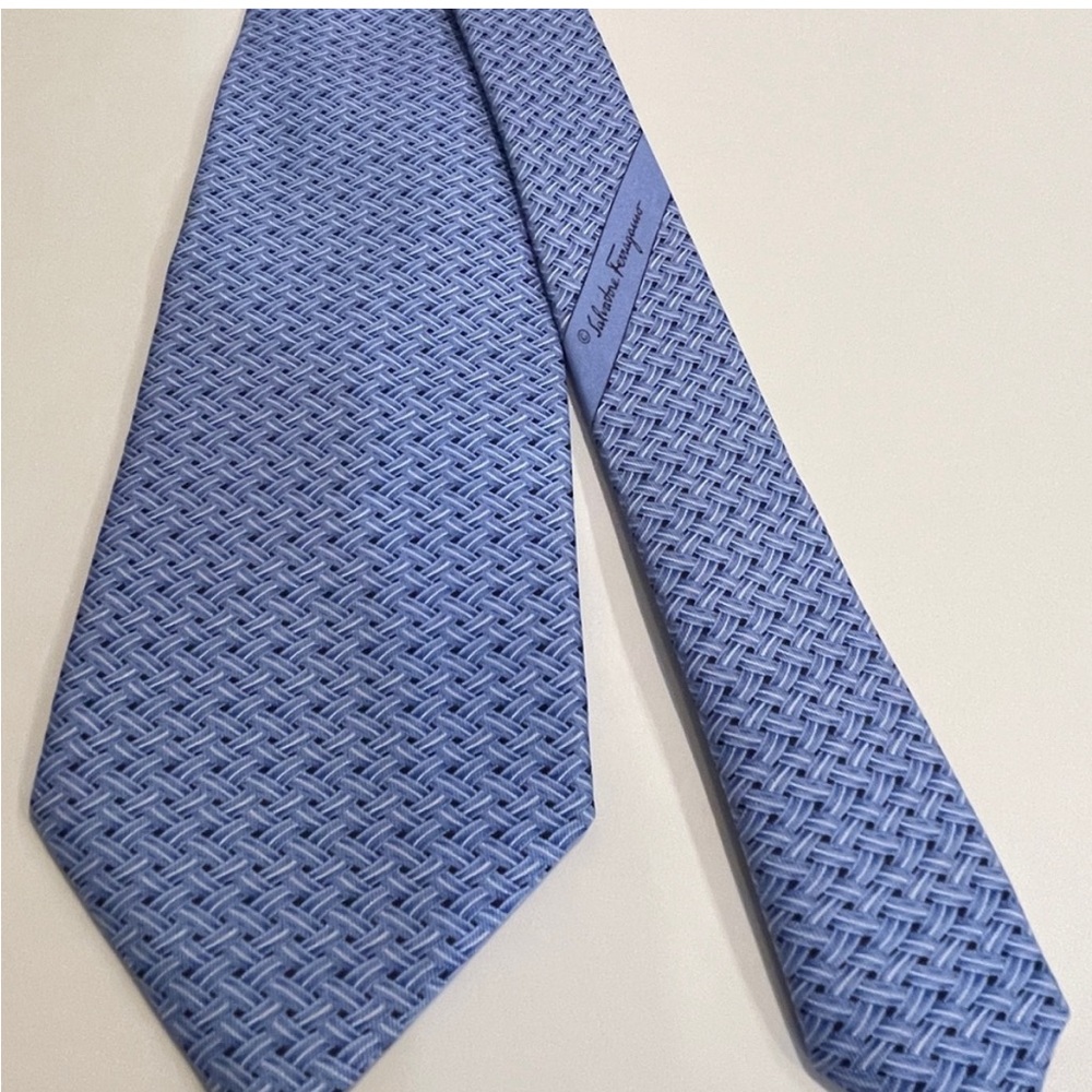 Salvatore Ferragamo Mens tie
